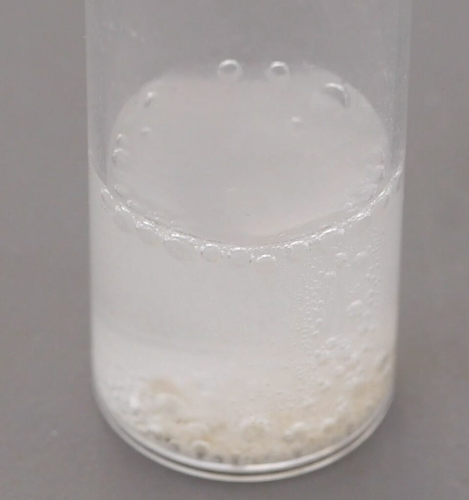 A simple vinegar test can be used to check whether a sand is calcium carbonate based, or silica based.