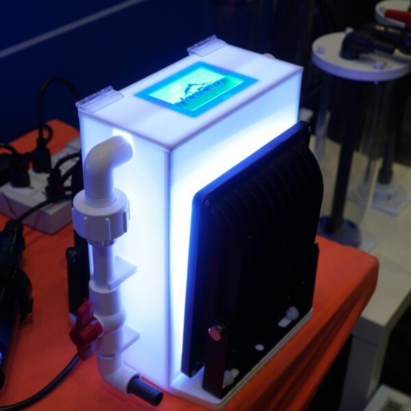 An external LED blasts interior algae screen to drive algal growth and subsequent nutrient export.
